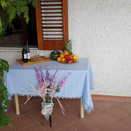 Paradise Bed & Breakfast *